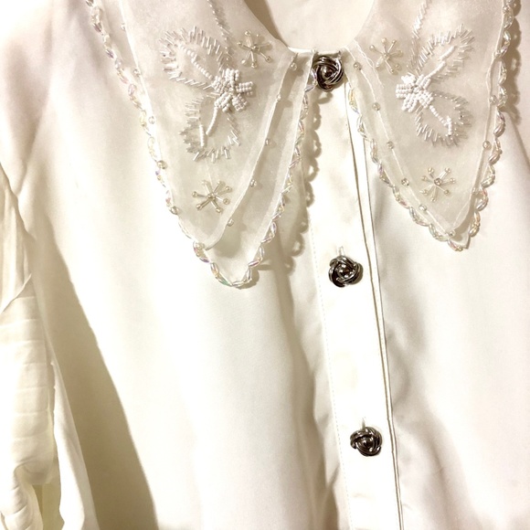 Glass Bead Button Up - Picture 2 of 2